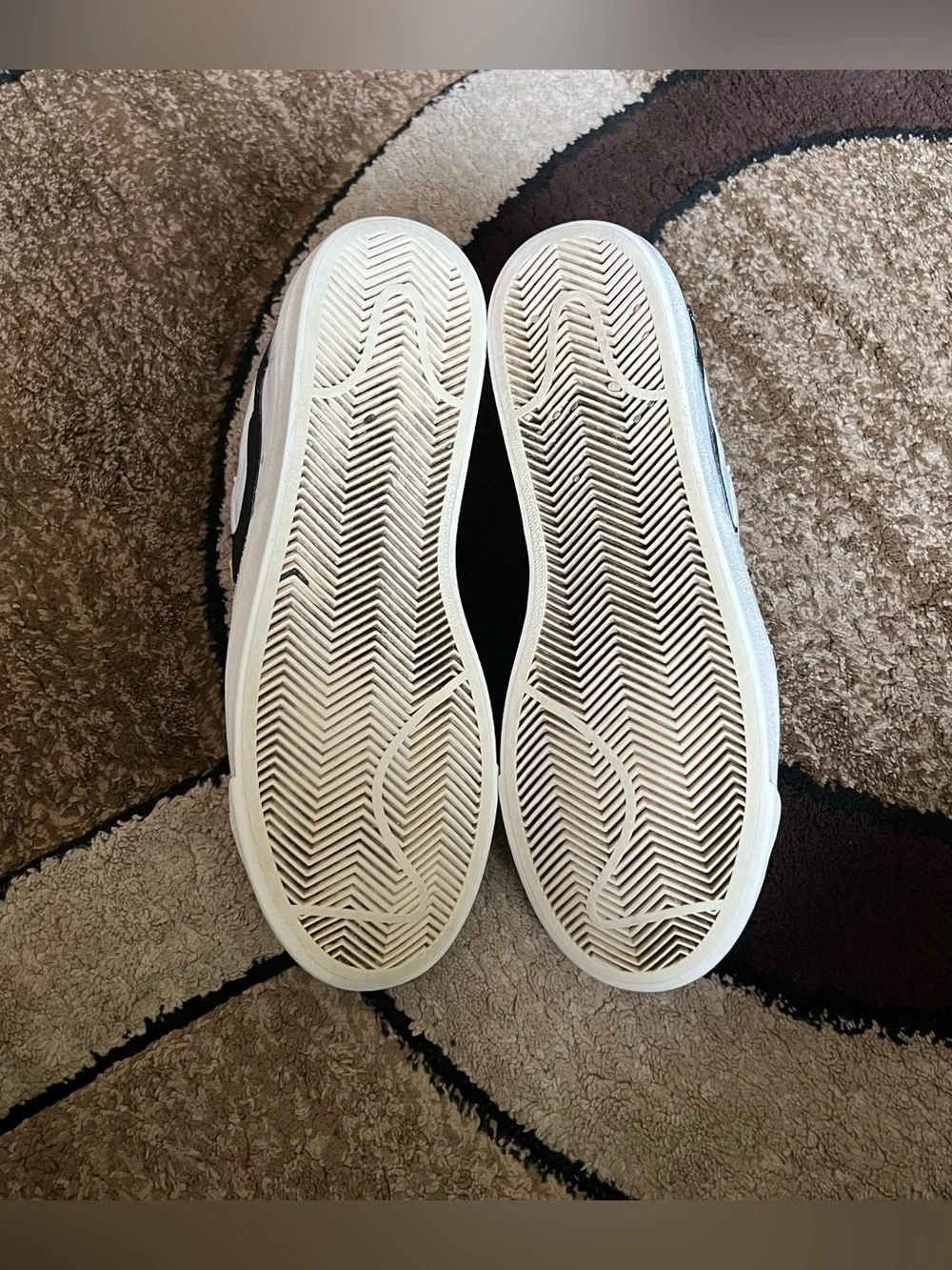Women’s Nike Blazer Low '77 Vintage sneakers Size 8.5